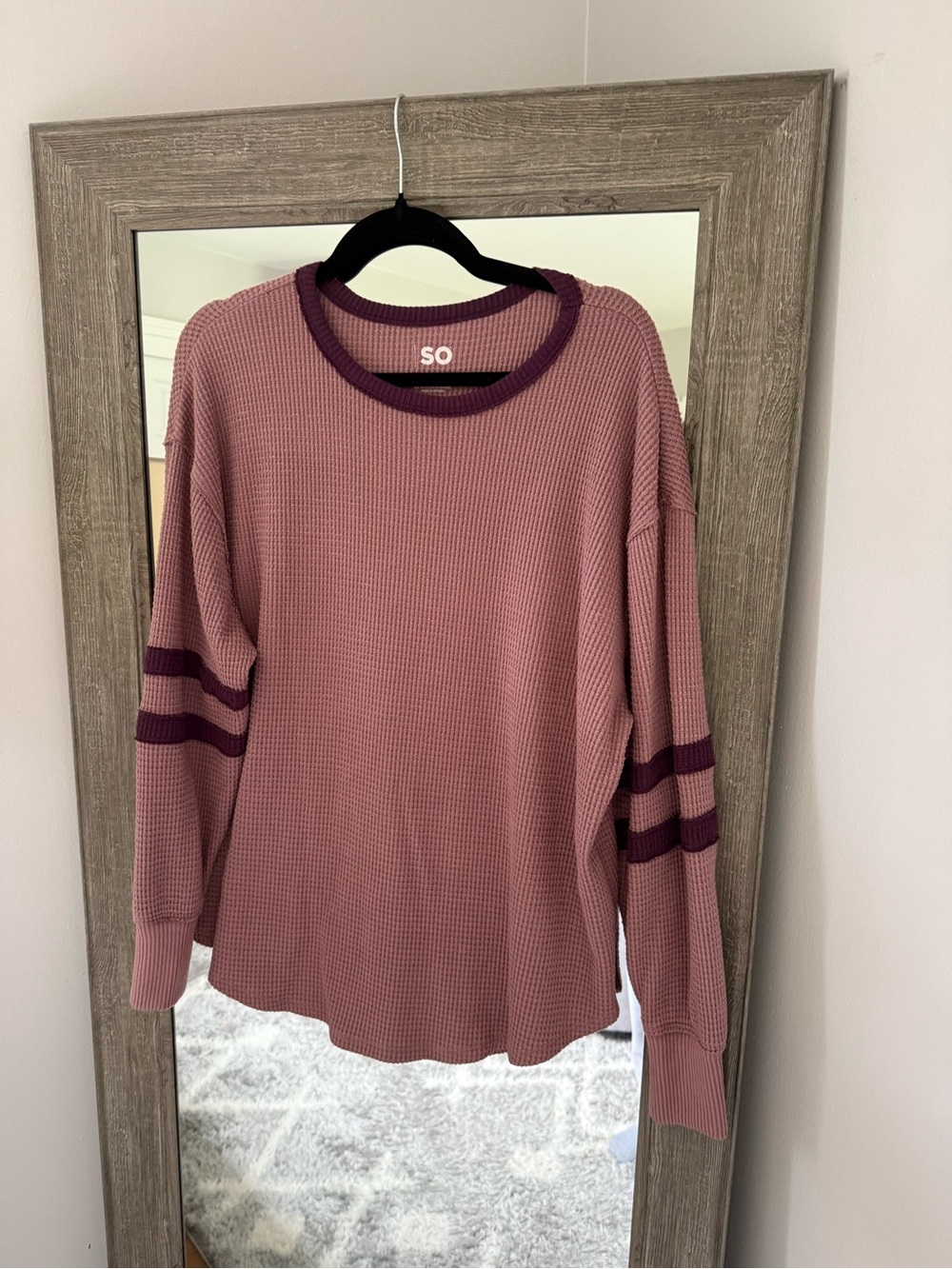 SO Waffle-Knit Long Sleeve Top in Mauve with Plum Trim